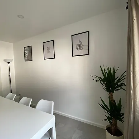 Lux Near Frankfurt! Apartamento *