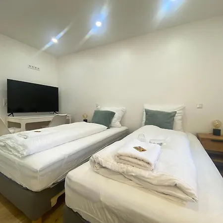 Lux Near Frankfurt! *