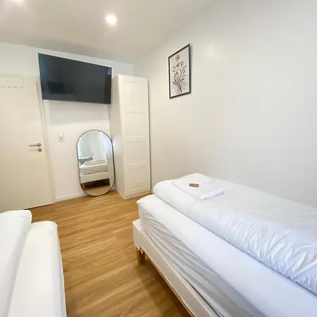 Lux Near Frankfurt! شقة