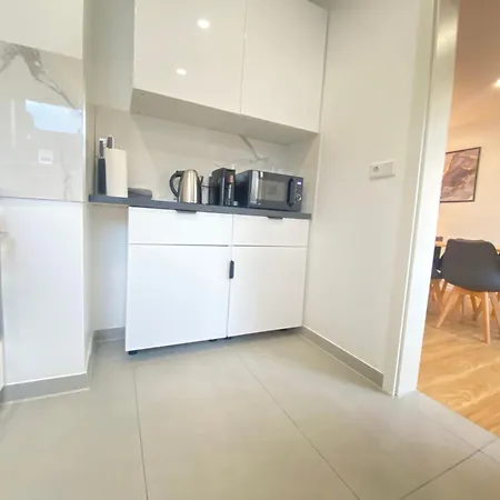 Lux Near Frankfurt! Apartamento